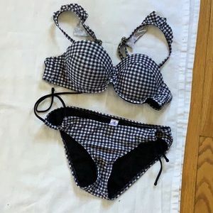 Black and White 2 Piece Swimwear